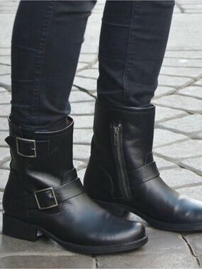 Frye Vicky Engineer Black Leather Boots-Sz 10